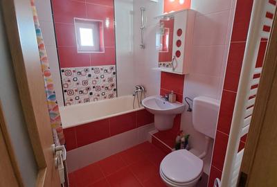 Apartament cu 2 camere decomandat în Rogerius