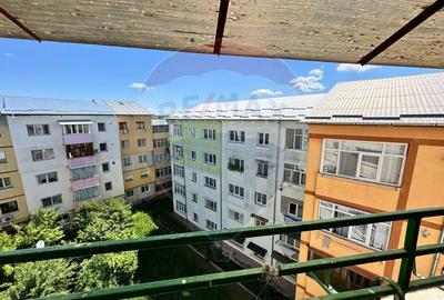Apartament cu 3 camere- de vanzare- BUHUSI - 14