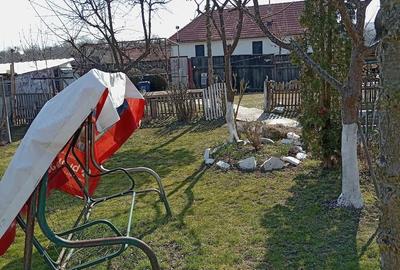 Casă cu 2 camere cu Teren 1200 Mp în Central - 2