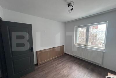 Apartament cu 3 camere semidecomandat în Rovine - 3