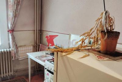 Apartament cu 2 camere semidecomandat în Complex Studențesc - 1