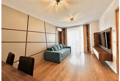 Apartament cu 3 camere decomandat în Tractorul