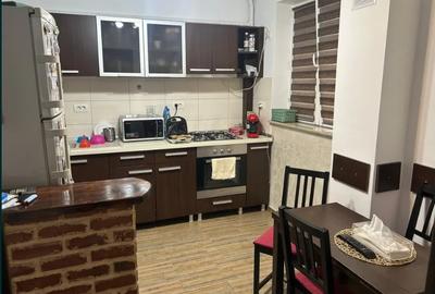 Ferdinand ,bl.reabilitat,centrala in bloc,p/4,balcon,Amenajat,se vinde mobilat - 2