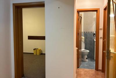 Apartament cu 3 camere semidecomandat în Decebal - 8