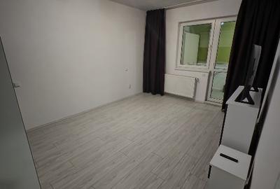 Apartament 2 camere, 62 mp, renovat recent, balcon închis + pod izolat, Metrou - 12