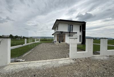 Casă individuală cu 5 camere cu Canalizare în Pătrăuți - 16