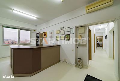 Spațiu comercial, de 218 mp, în Piața - 1