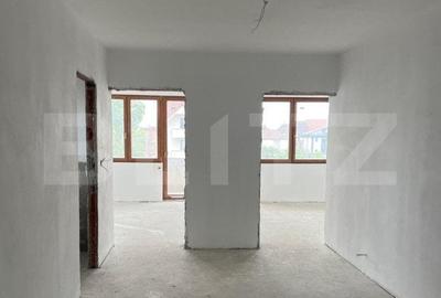 Apartament de 3 camere, 2 balcoane, 93 mp, etaj 1 - 2