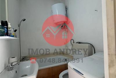 Casă cu 3 camere decomandat cu Teren 355 Mp în Central - 1