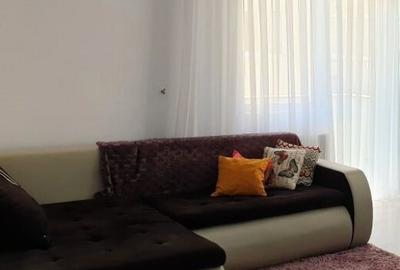 Apartament cu 3 camere decomandat în Crângași
