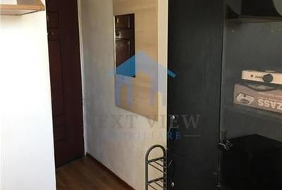 Garsoniera, Gruia - 3