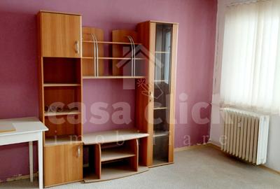 Apartament cu 3 camere semidecomandat, mobilat în Micro 20 - 1