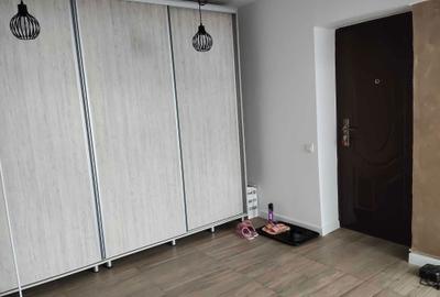 Apartament cu 3 camere semidecomandat în Cornetu - 2