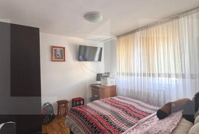 Apartament cu 3 camere - decomandat, mobilat - zona Imparat Traian - 2