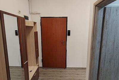 Apartament cu 3 camere decomandat, mobilat în Metalurgiei - 18