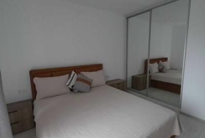Apartament cu 2 camere semidecomandat, mobilat în Titan