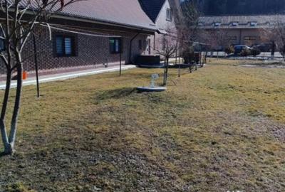 Casă cu 4 camere cu Teren 5200 Mp în Rădăuți - 2