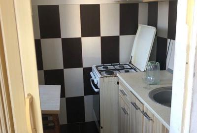 Apartament cu 2 camere decomandat în Apărătorii Patriei - 4