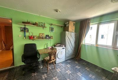 De vinzare, garsoniera - 9