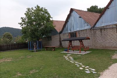 Casă cu 4 camere în Central - 5
