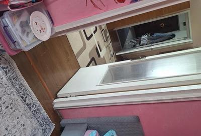 Apartament cu 2 camere nedecomandat în Central