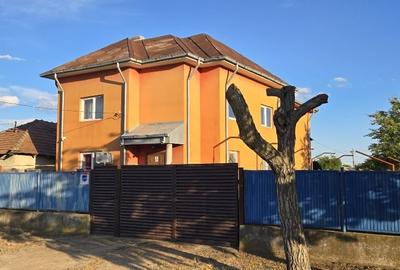 Casă individuală cu 5 camere cu Canalizare în Central - 7