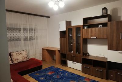 Inchiriez apartament doua camere Vasile Aaron Inchiriez apartament doua camere Vasile Aaron - 2