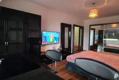 2cam dec.et4 din 8 liber 115000euro