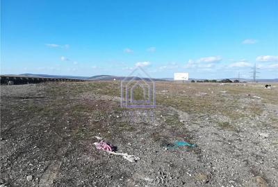 Teren de 11600 mp, în Șcheia