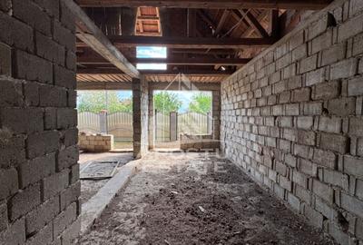 Casă individuală cu 15 camere cu Canalizare în Pesac - 12