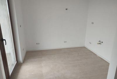 Casă cu 5 camere cu Teren 500 Mp în Sânandrei - 2