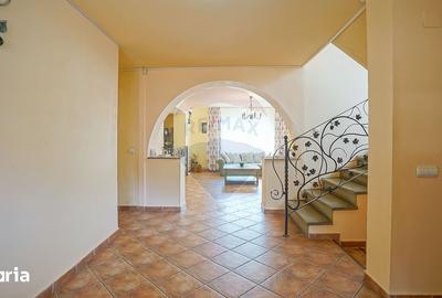 Casă cu Teren 1186 Mp în Moieciu - 7
