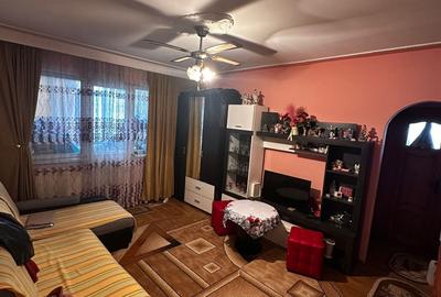 Apartament cu 2 camere, zona Zimbru - 1