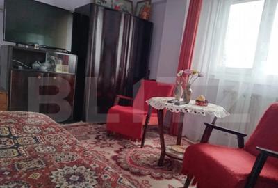 Apartament cu 3 camere decomandat în Central - 1