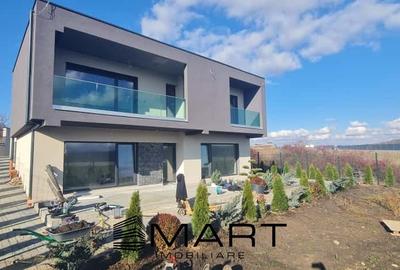 Casă individuală cu 4 camere cu Canalizare în Șelimbăr