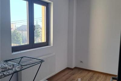 Apartament cu 3 camere decomandat, mobilat în Valea Adâncă - 11