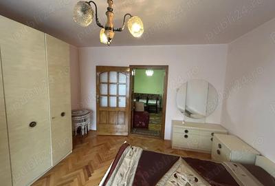 Vand casa mare caramida(2 corpuri cladire)renovat si ocupabil imediat,situat in Livada, st.850 mp - 1
