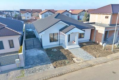 Casă cu 4 camere cu Teren 420 Mp în Vladimirescu - 2