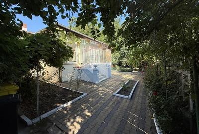 Casă cu 4 camere cu Teren 603 Mp în Central - 2