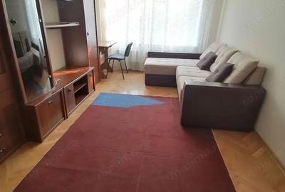 Garsonieră decomandată în Girocului