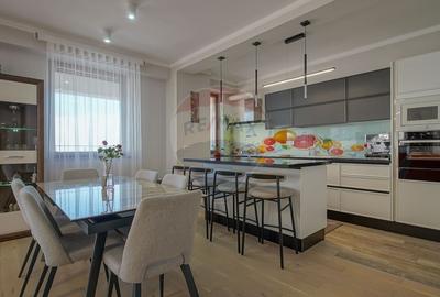 Apartament cu 4 camere decomandat, mobilat în Drumul Poienii