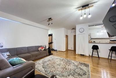 Apartament cu 3 camere semidecomandat, mobilat în Nordului