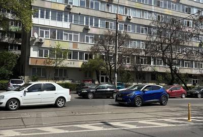 Apartament cu 2 camere semidecomandat, mobilat în 1 Mai - 14