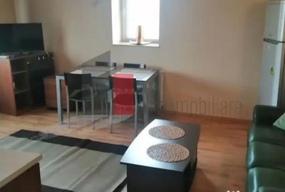 Garsonieră decomandată în Unirii