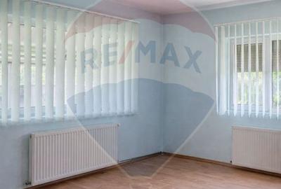 Casă individuală cu 10 camere cu Garaj în Sânpetru - 33