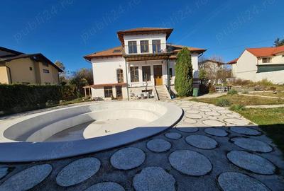 Casă cu Teren 2150 Mp în Central