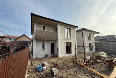 Casă individuală cu 5 camere cu Canalizare în Central - 2