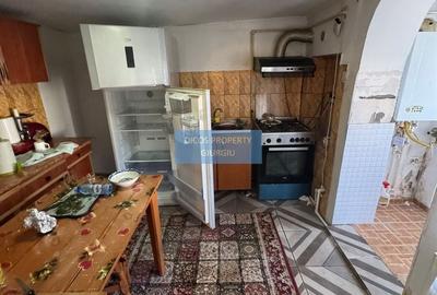 De Vânzare - Casă, Strada Griviței - 9