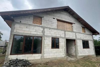 Casă cu 4 camere cu Teren 895 Mp în Vadu Pașii - 7