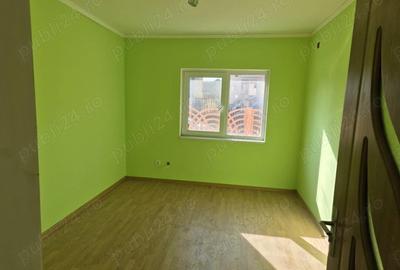 Casă cu 5 camere cu Teren 500 Mp în Nufărul - 1